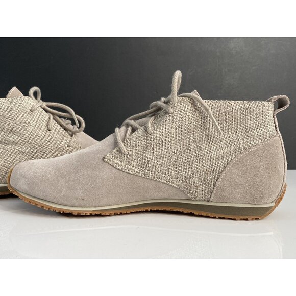 Eddie Bauer Light Gray Suede Transition Chukka Ankle Booties Boots Women’s 8.5 - Picture 9 of 16